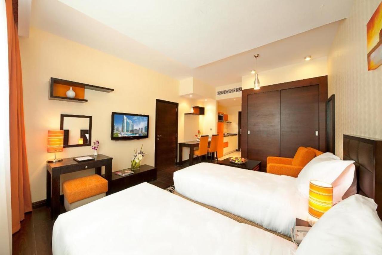 Marina View Deluxe Hotel Apartment Dubai Room photo