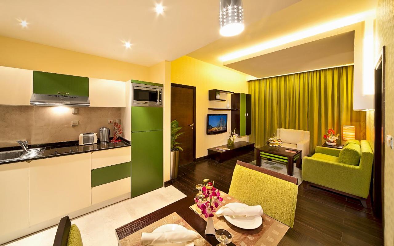 Marina View Deluxe Hotel Apartment Dubai Room photo